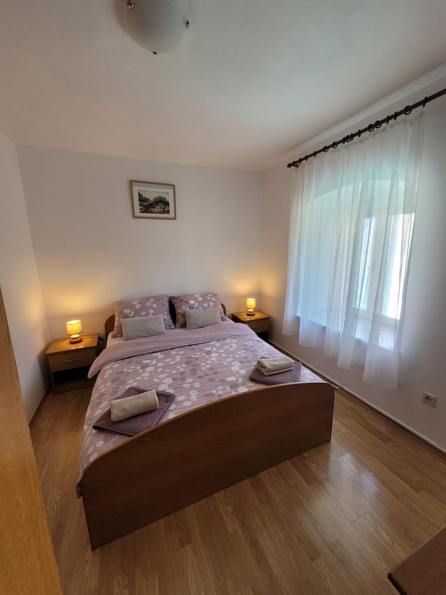 Malin Guesthouse Скрадин Екстериор снимка